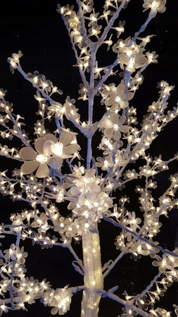 DRZEWKO LED ŚWIECĄCE 150 CM BIAŁE CIEPŁE Z FLASHEM